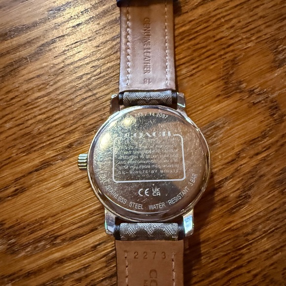 COACH Pink Dial Brown Logo Watch - Picture 6 of 11